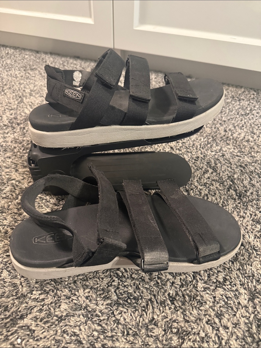 KEEN Elle Strappy Sandals Women’s Size 9 Black Platform Adjustable